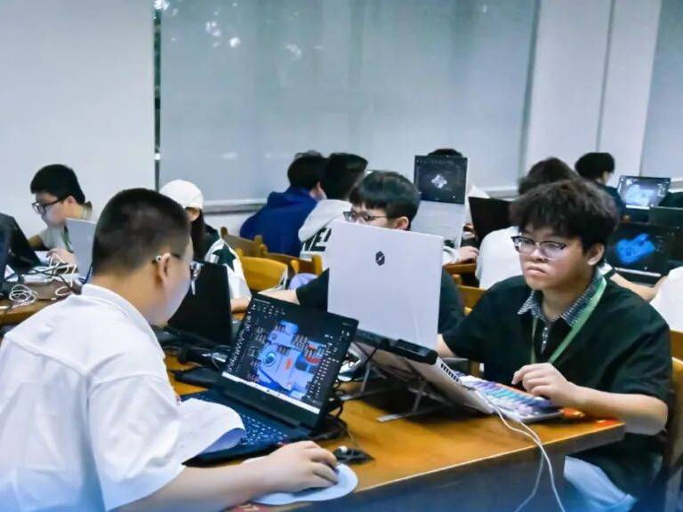 黄金城hjc999助力第十九届成图大赛国际赛道成功举办，高精度3D视觉数字化测量与建模分赛道亮点纷呈-黄金城hjc999扫描仪
